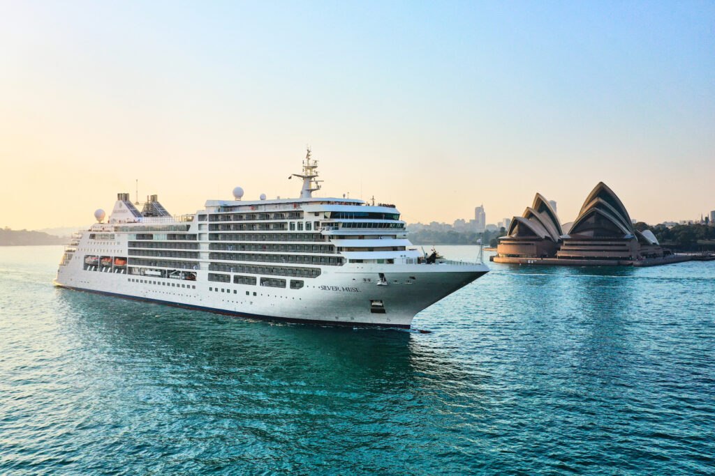 Silver Muse getting to the Sydney Harbour.